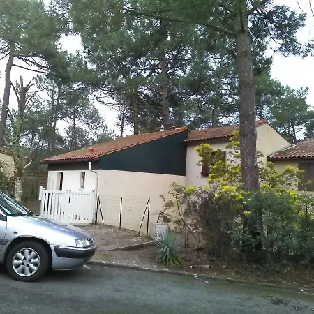 Promo Maisonnette Donnant Sur La Pinede *
